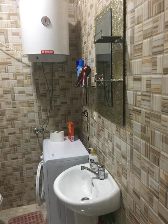 Apartment Pshavela 16 Batumi Bagian luar foto